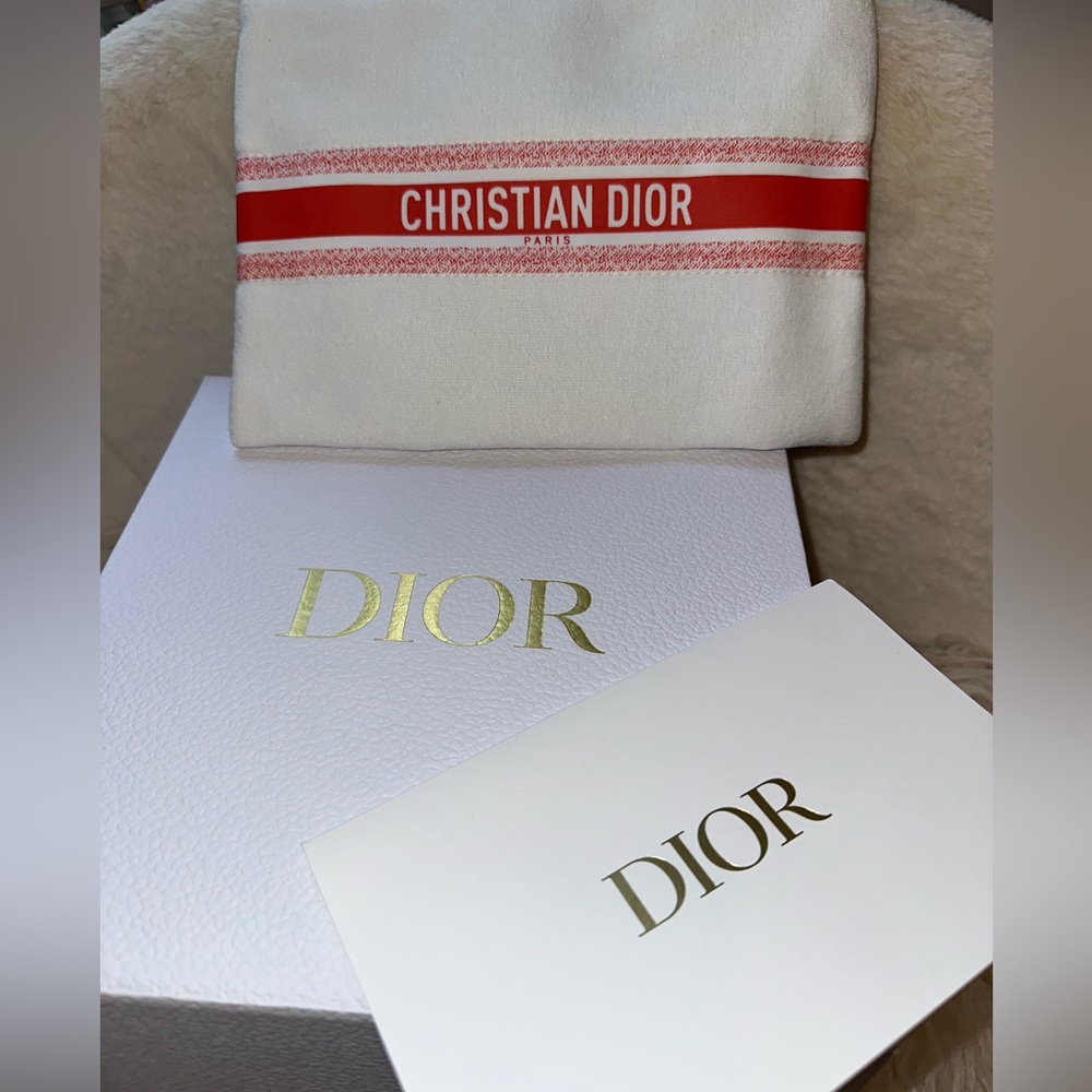 Christian Dior White and Red Pouch - Picture 6 of 9